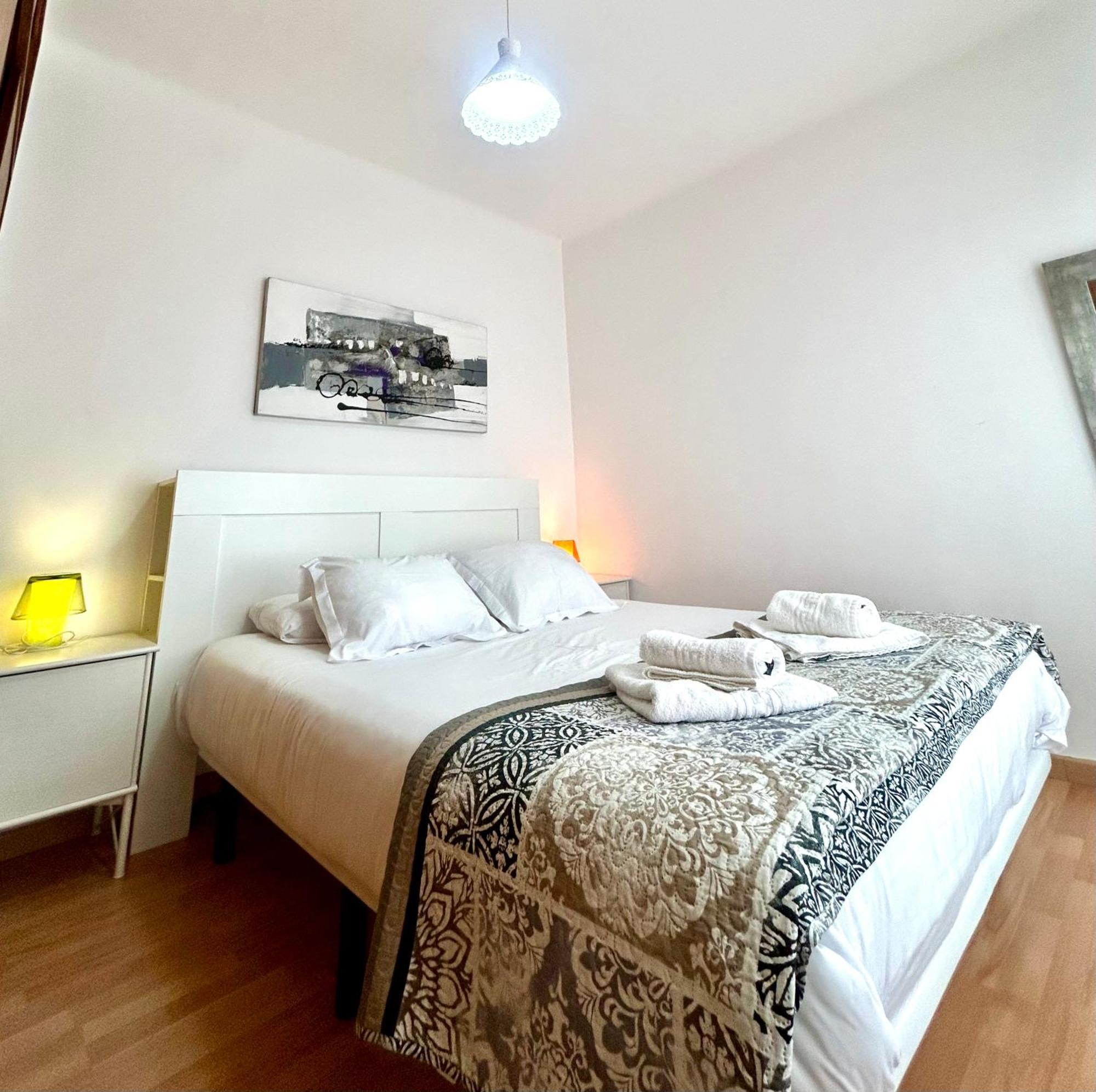 Apartment Carrer D'Olesa Βαρκελώνη Εξωτερικό φωτογραφία